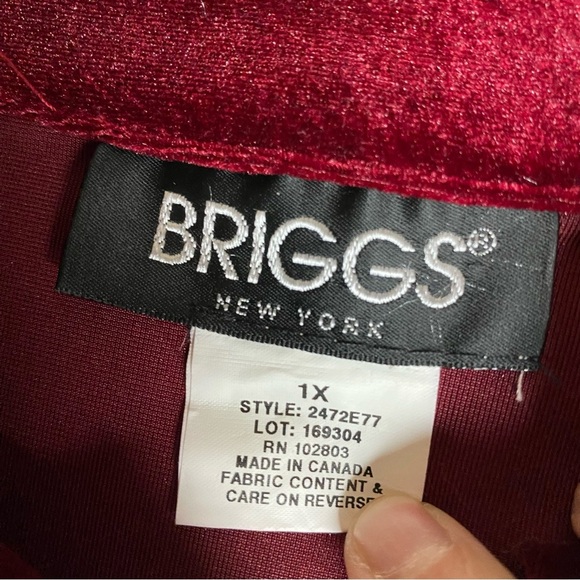 Briggs New York Women's Size 1X Red Velvet Button Up Shirt Vamp Goth Rock - Picture 3 of 6